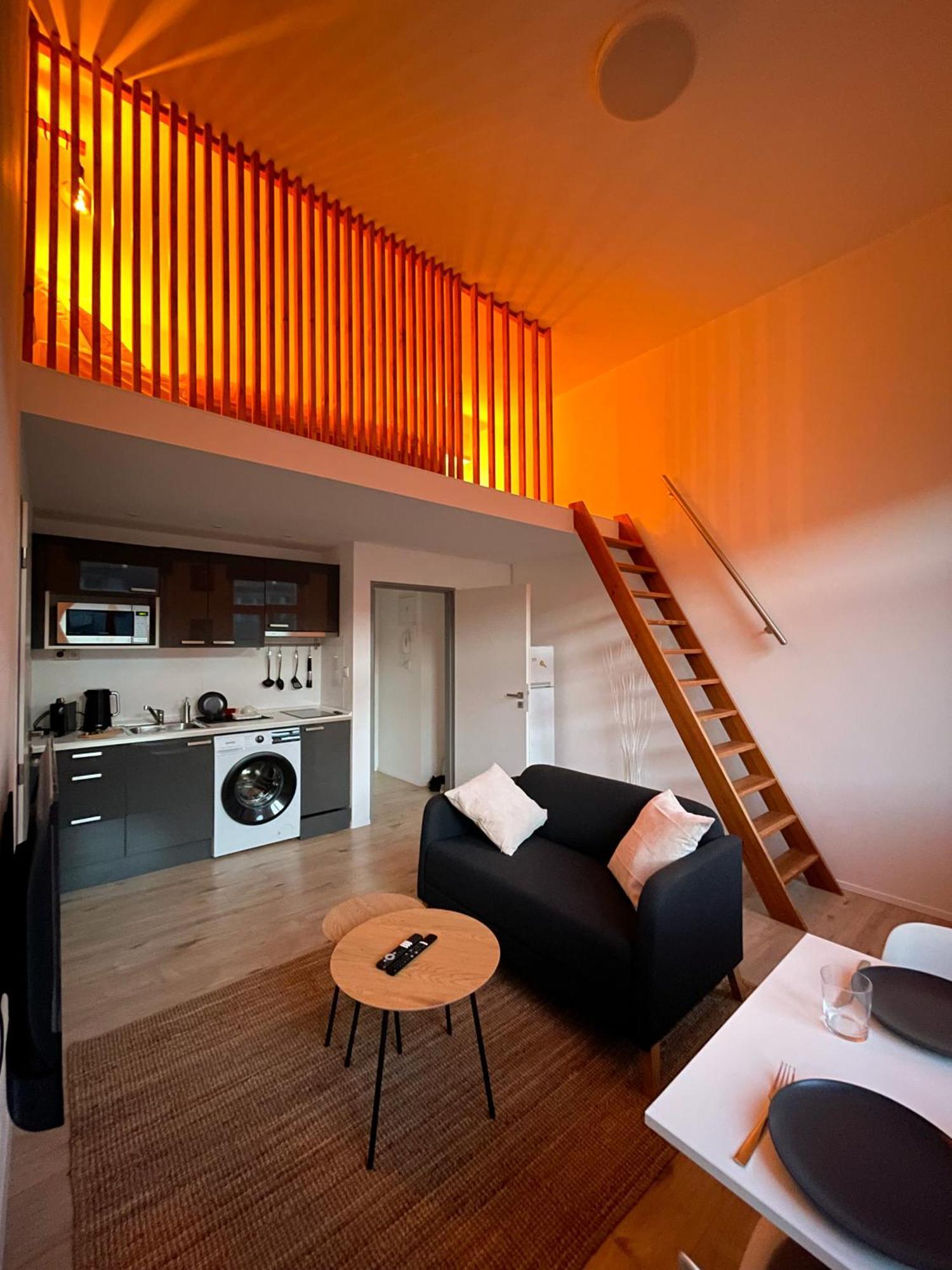Loft Maniny By Urban Apartments 布拉格 外观 照片